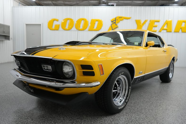 1970 Ford Mustang Mach 1 2