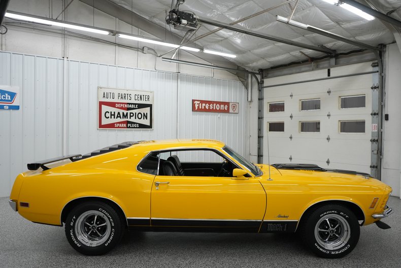 1970 Ford Mustang Mach 1 17