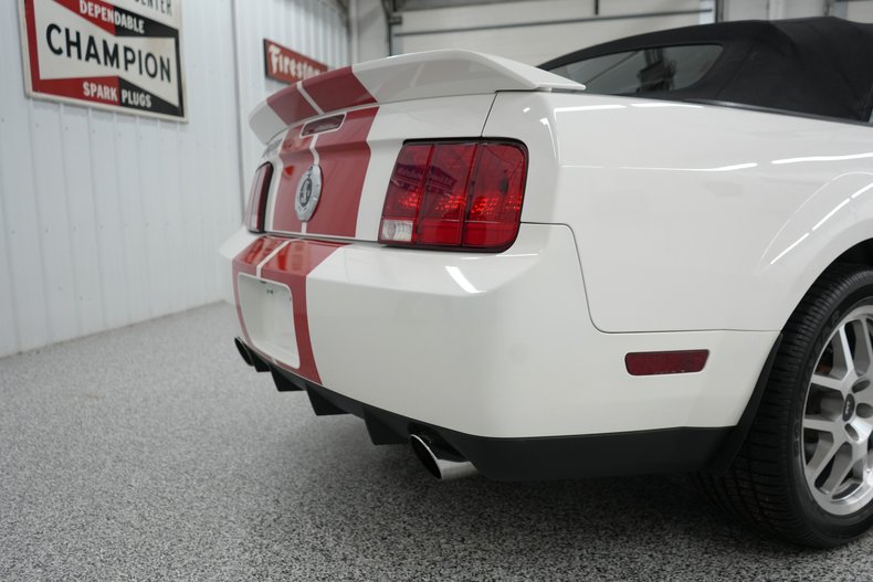 2008 Ford Mustang Convertible Shelby GT500 13