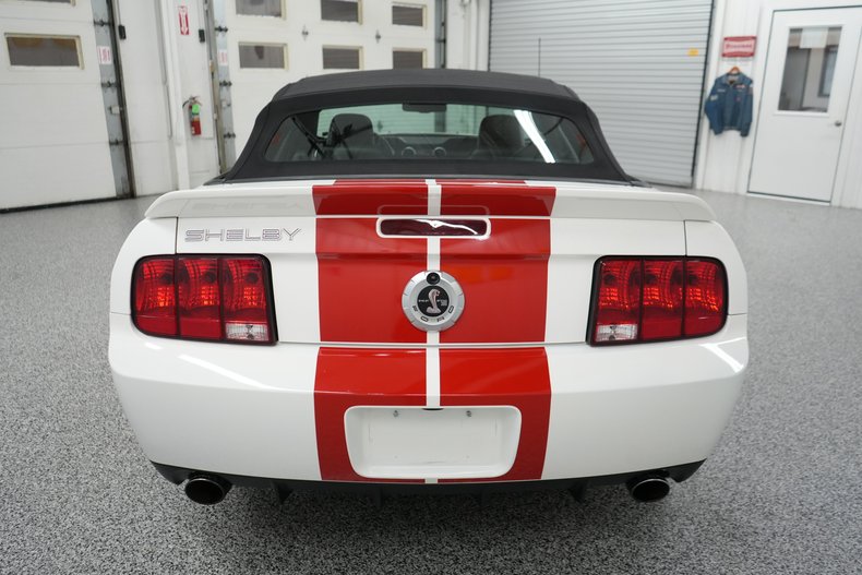 2008 Ford Mustang Convertible Shelby GT500 12