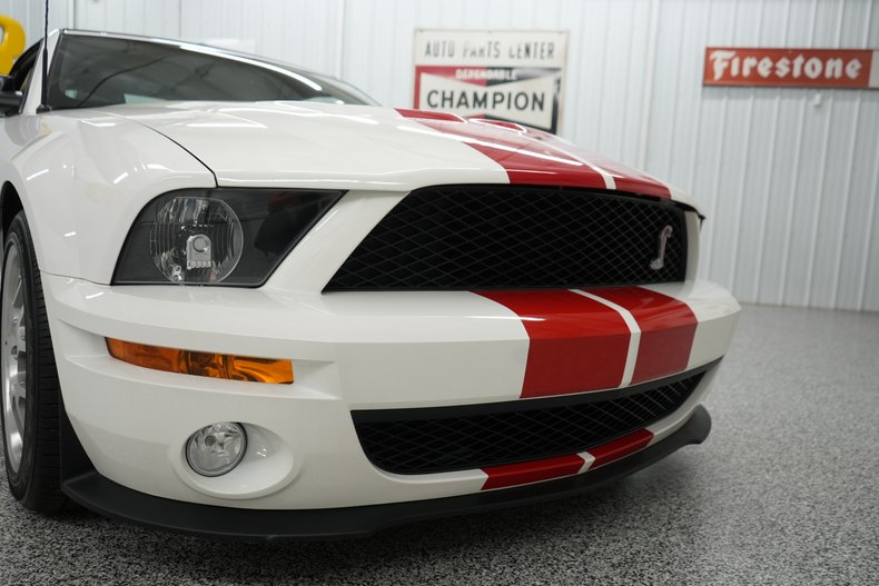 2008 Ford Mustang Convertible Shelby GT500 23