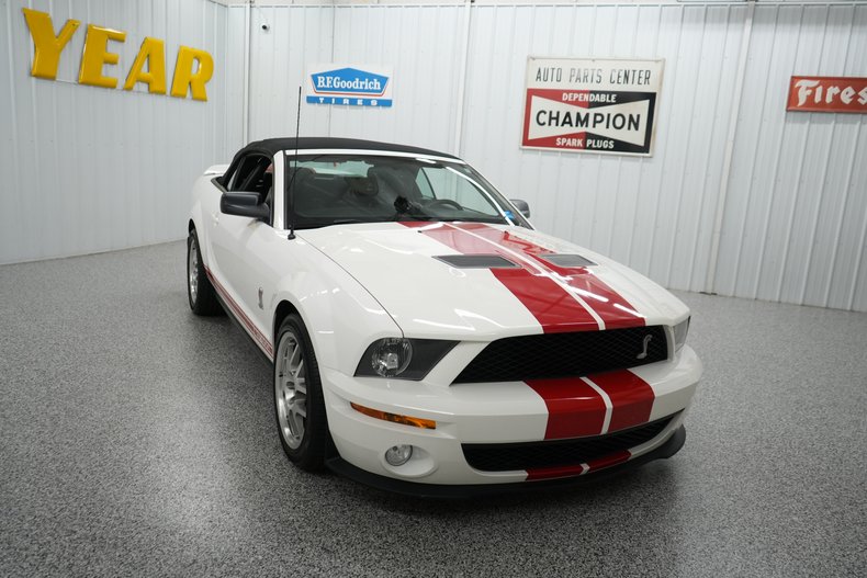2008 Ford Mustang Convertible Shelby GT500 21