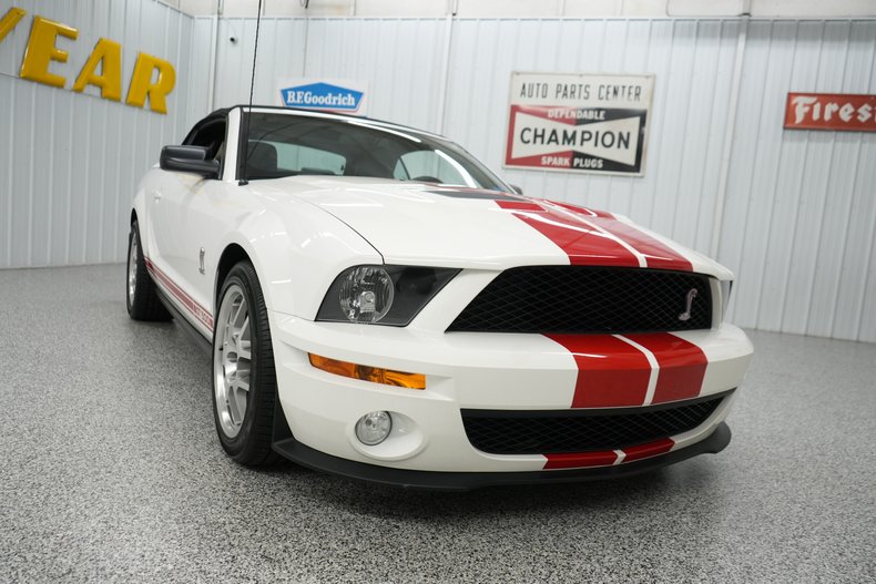 2008 Ford Mustang Convertible Shelby GT500 22