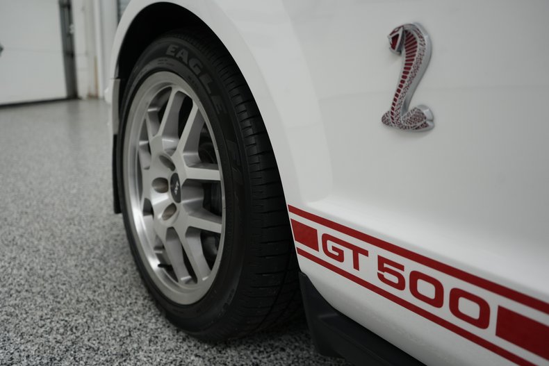 2008 Ford Mustang Convertible Shelby GT500 33