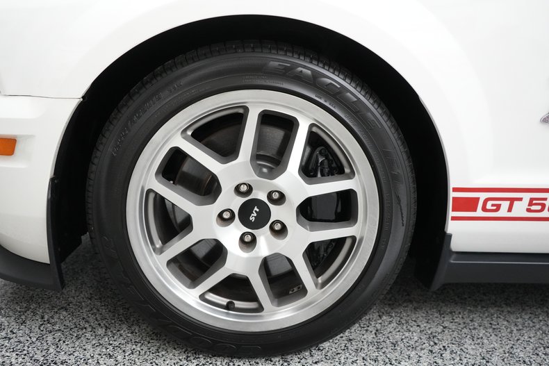 2008 Ford Mustang Convertible Shelby GT500 34