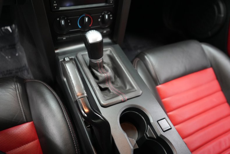 2008 Ford Mustang Convertible Shelby GT500 45