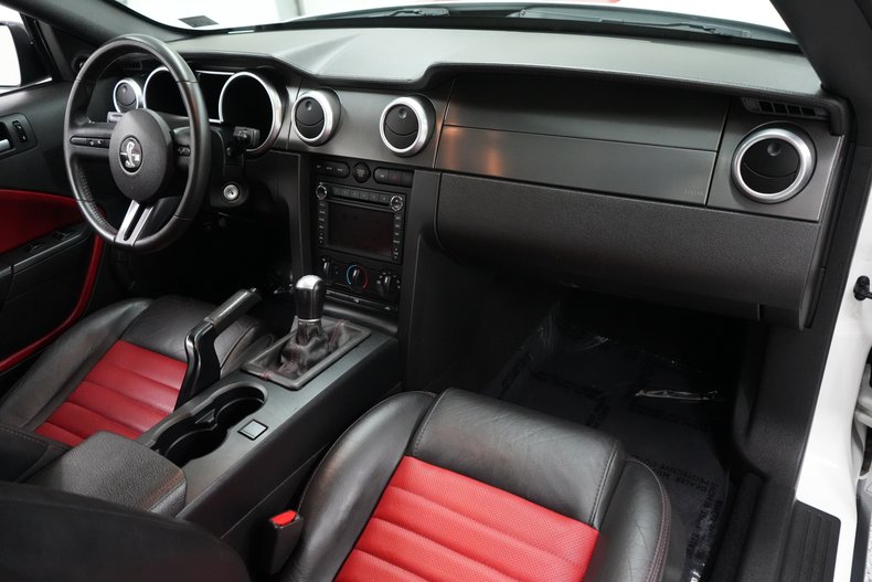 2008 Ford Mustang Convertible Shelby GT500 53