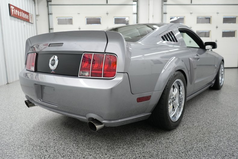 2006 Ford Mustang GT 16