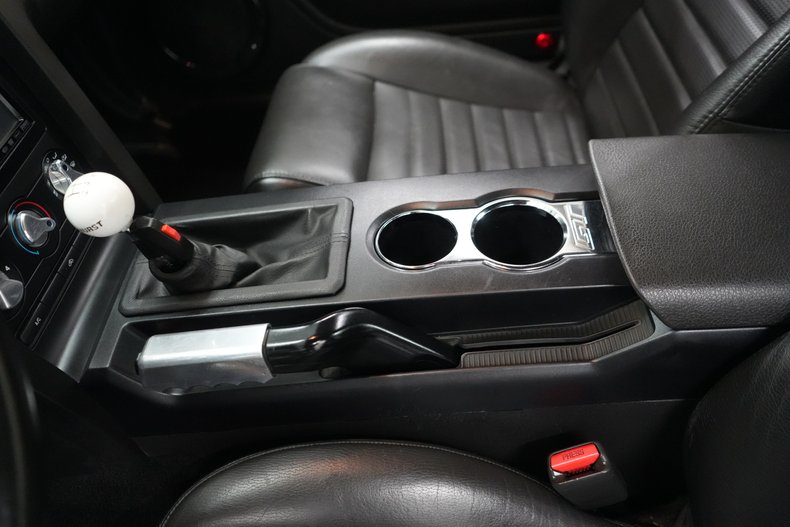 2006 Ford Mustang GT 40