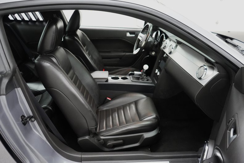 2006 Ford Mustang GT 48