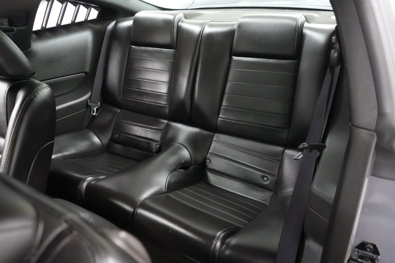 2006 Ford Mustang GT 44