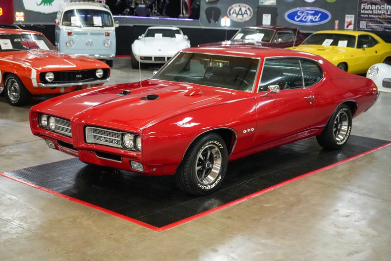 1969 Pontiac GTO 10