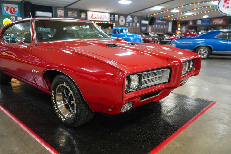 1969 Pontiac GTO 29