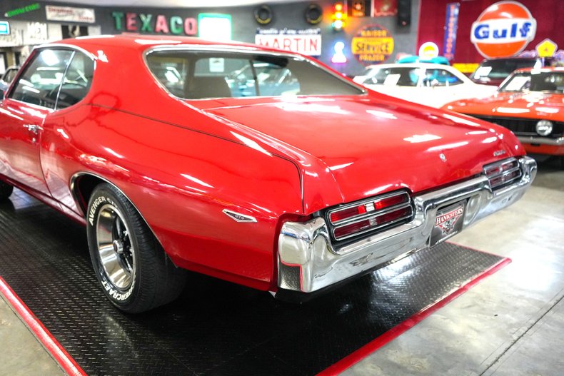 1969 Pontiac GTO 44