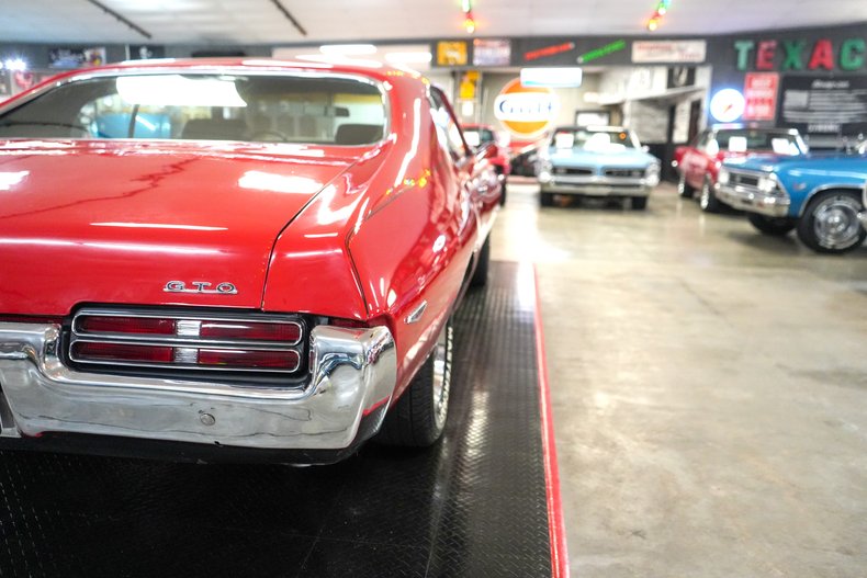 1969 Pontiac GTO 46
