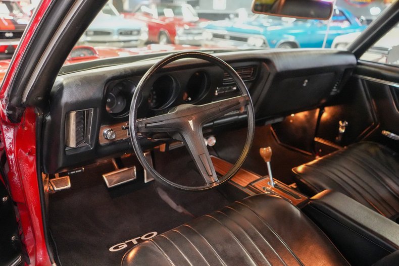 1969 Pontiac GTO 64