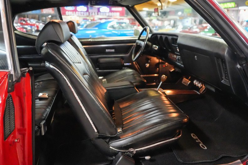 1969 Pontiac GTO 71