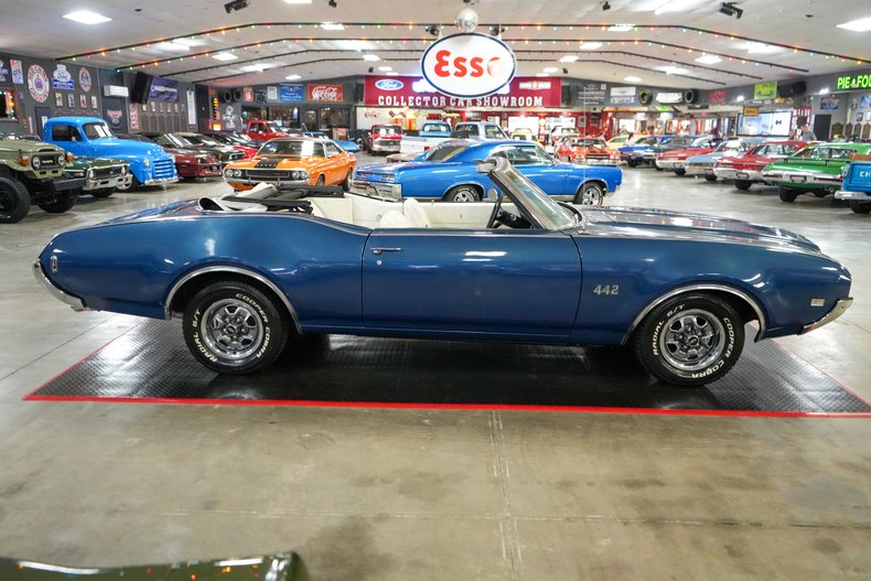 1969 Oldsmobile 442 Convertible 7