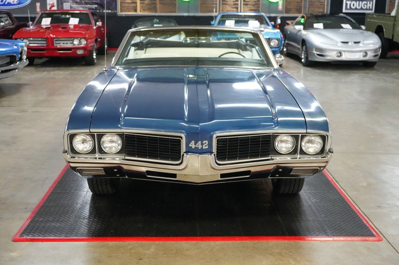 1969 Oldsmobile 442 Convertible 9