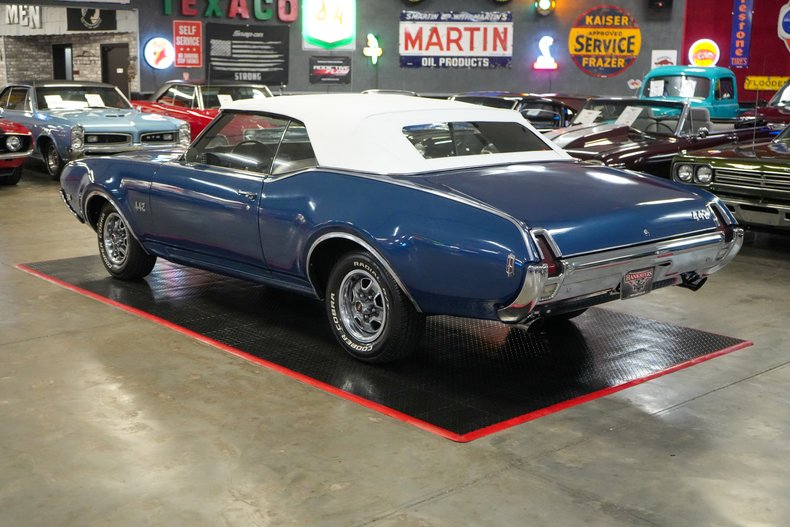1969 Oldsmobile 442 Convertible 12