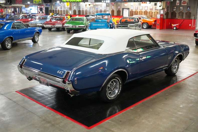 1969 Oldsmobile 442 Convertible 22