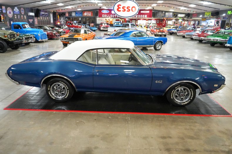 1969 Oldsmobile 442 Convertible 23