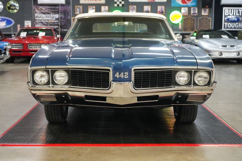 1969 Oldsmobile 442 Convertible 32