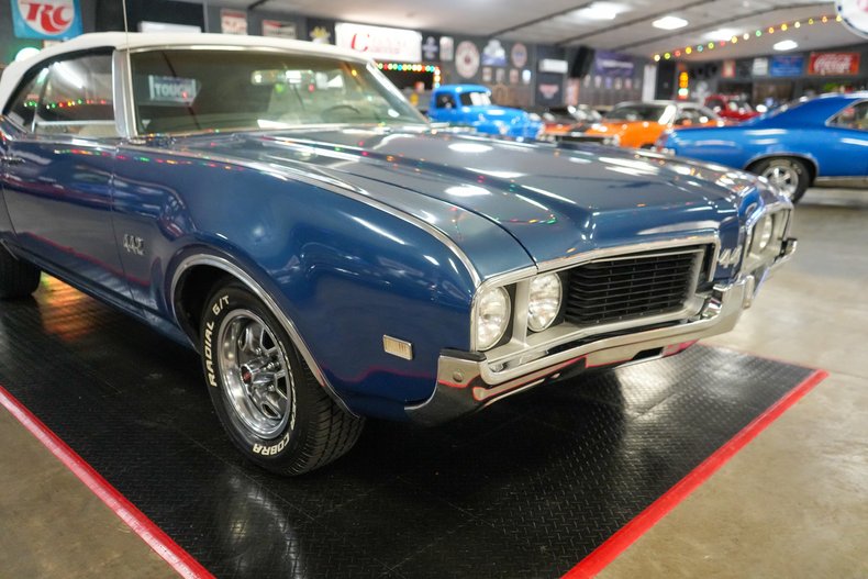 1969 Oldsmobile 442 Convertible 36