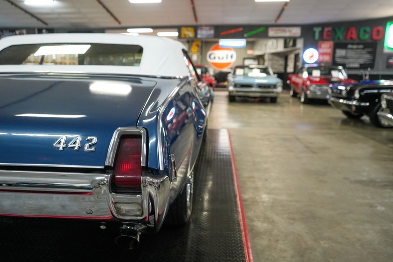 1969 Oldsmobile 442 Convertible 51