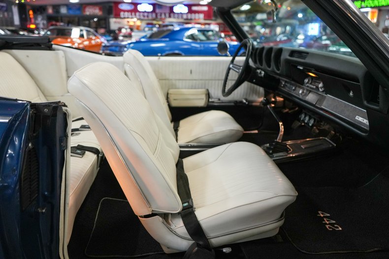 1969 Oldsmobile 442 Convertible 73