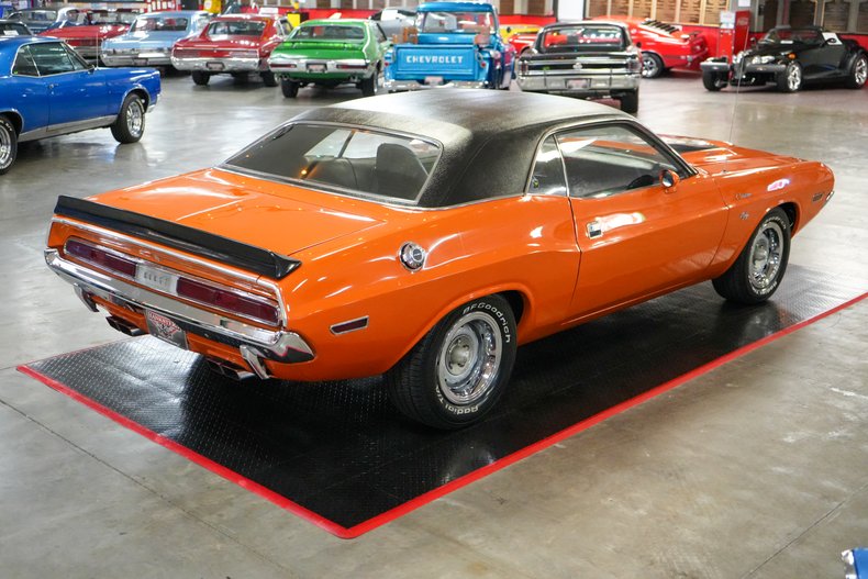 1970 Dodge Challenger R/T 14