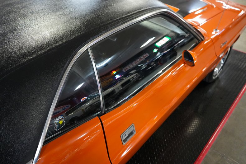 1970 Dodge Challenger R/T 35