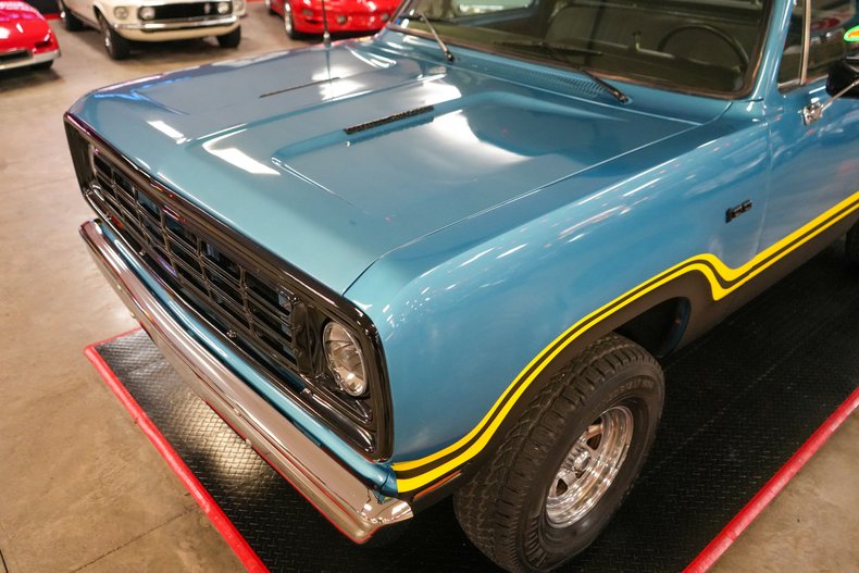 For Sale 1975 Dodge W100 Power Wagon 4x4