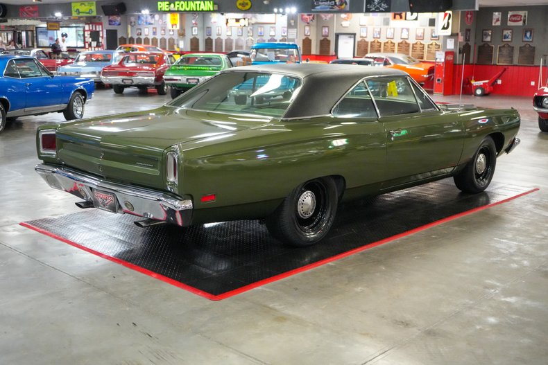 1969 Plymouth Roadrunner 6