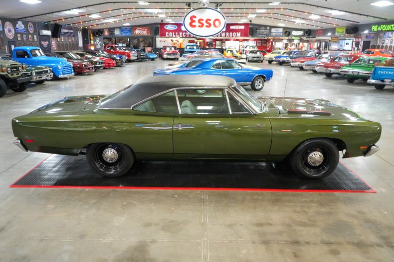 1969 Plymouth Roadrunner 15