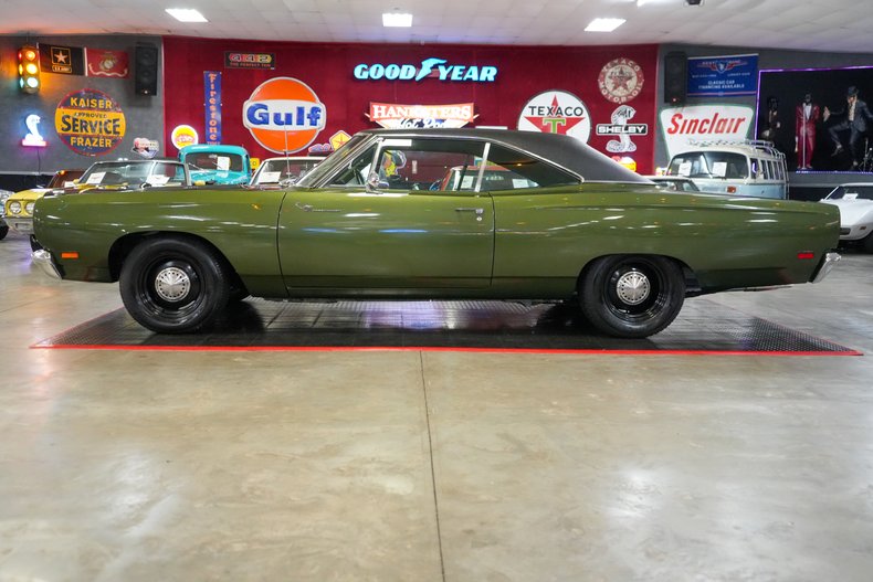 1969 Plymouth Roadrunner 19