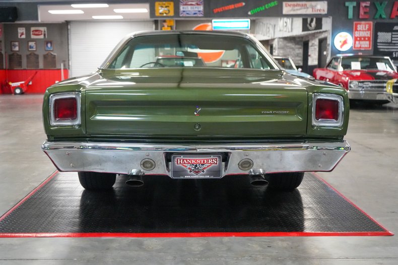 1969 Plymouth Roadrunner 21