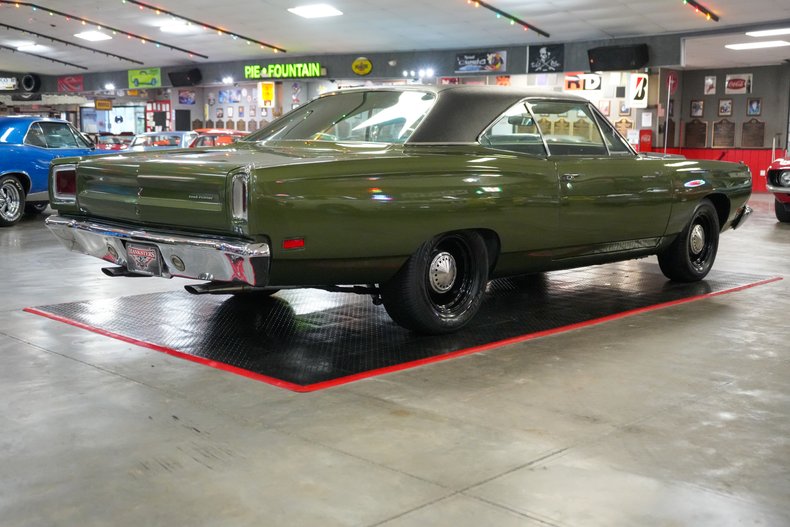 1969 Plymouth Roadrunner 22
