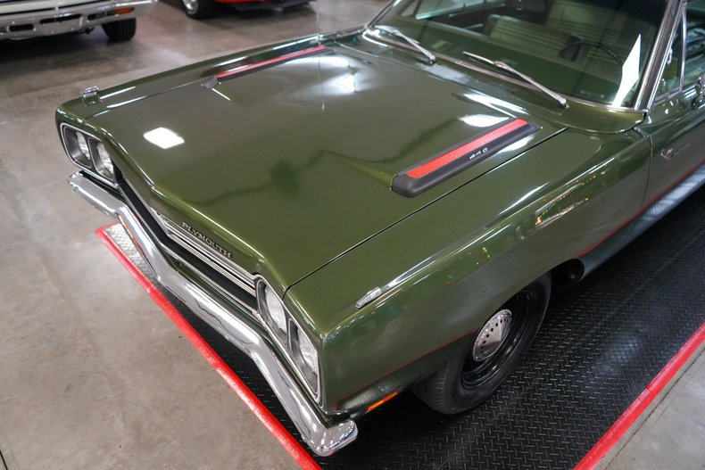 1969 Plymouth Roadrunner 31