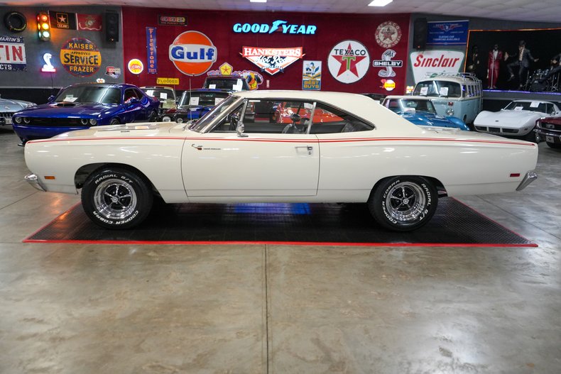 For Sale 1969 Plymouth Roadrunner