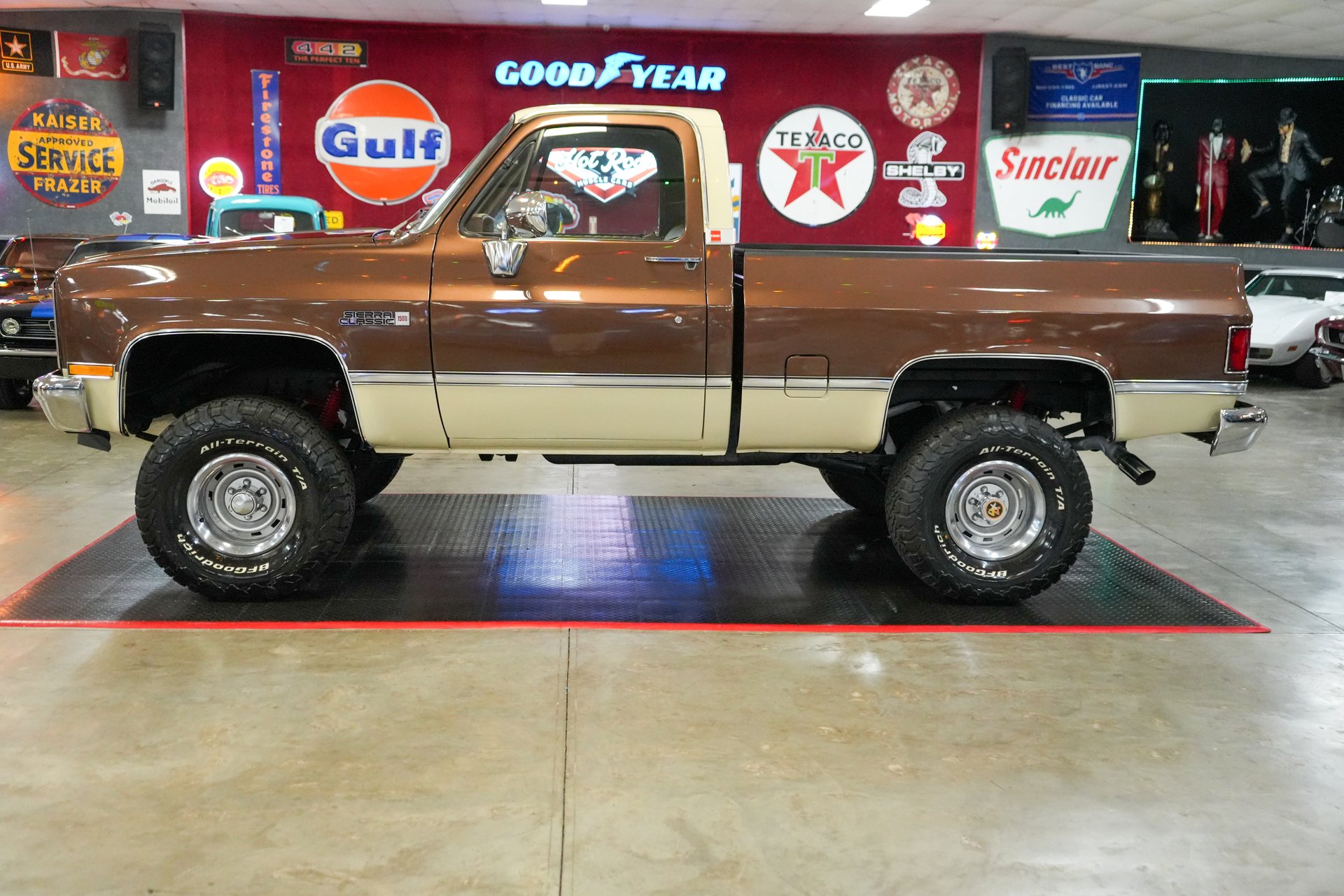 1984 GMC Sierra K1500 Short Bed 4x4 | Hanksters Hot Rods