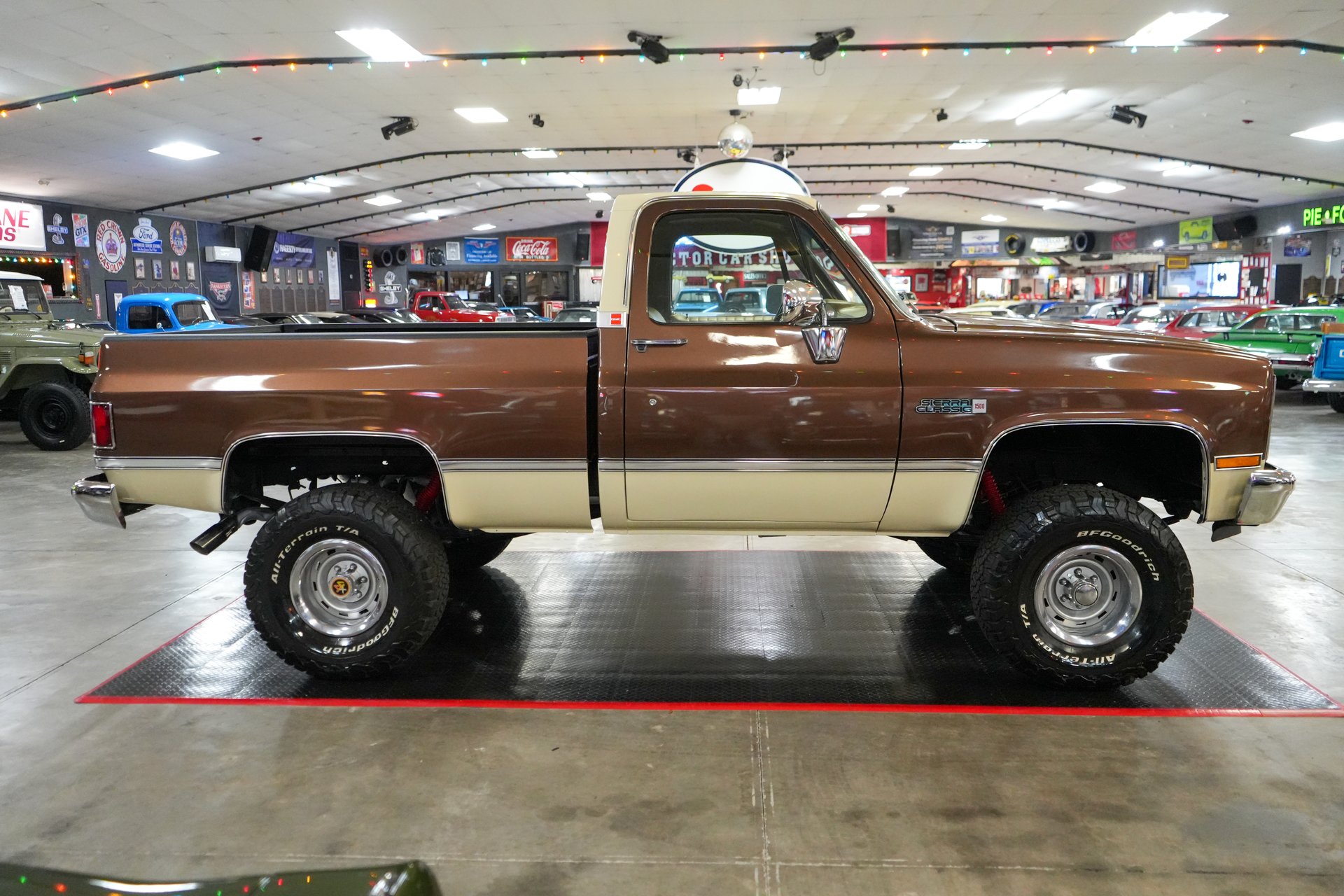 1984 GMC Sierra K1500 Short Bed 4x4 | Hanksters Hot Rods