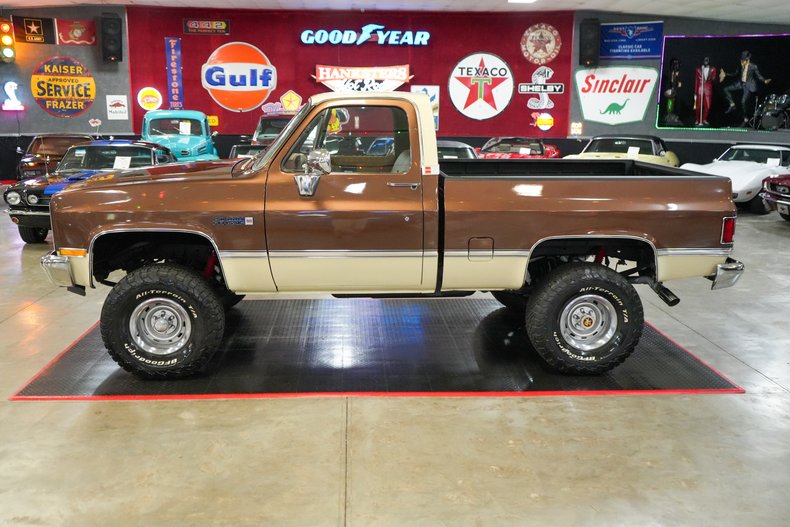 1984 GMC Sierra K1500 Short Bed 4x4 11