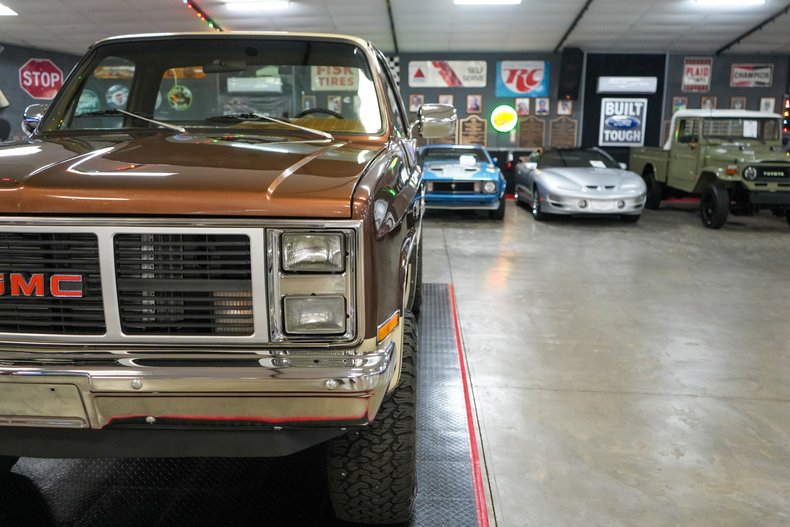 1984 GMC Sierra K1500 Short Bed 4x4 27