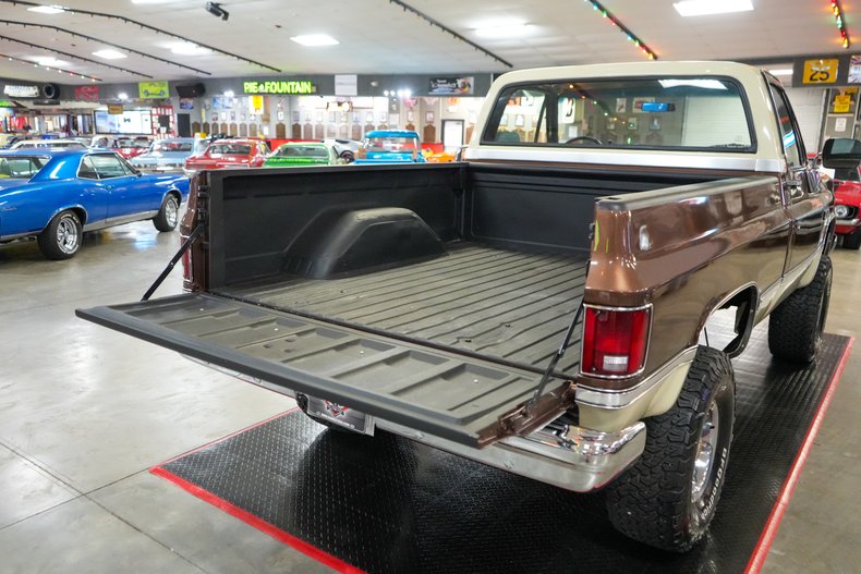 1984 GMC Sierra K1500 Short Bed 4x4 68