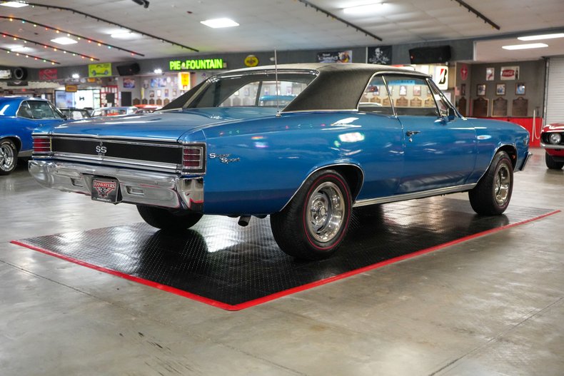 1967 Chevrolet Chevelle SS Style 22
