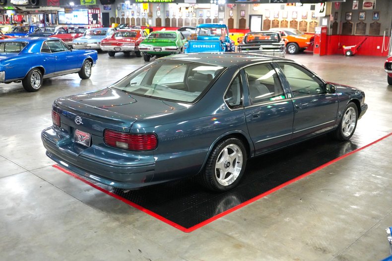 1996 Chevrolet Impala SS 14