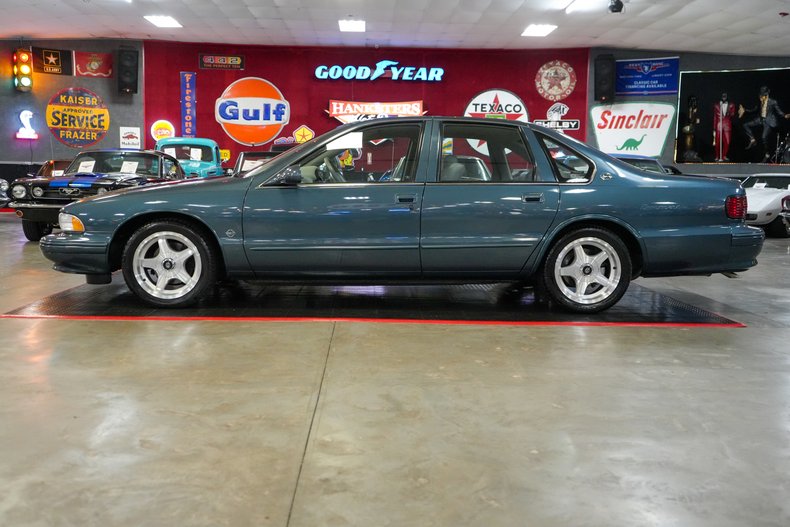 1996 Chevrolet Impala SS 19