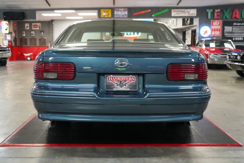 1996 Chevrolet Impala SS 21