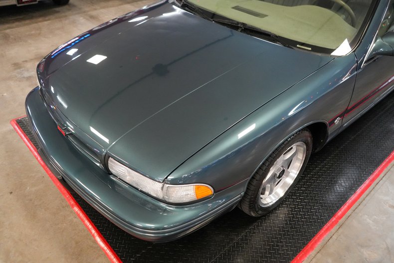 1996 Chevrolet Impala SS 31